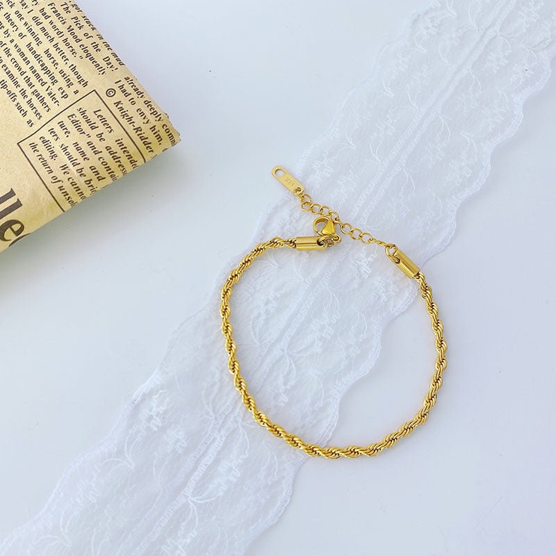 Geflochtenes Armband in Goldoptik - Nach - Dir.de